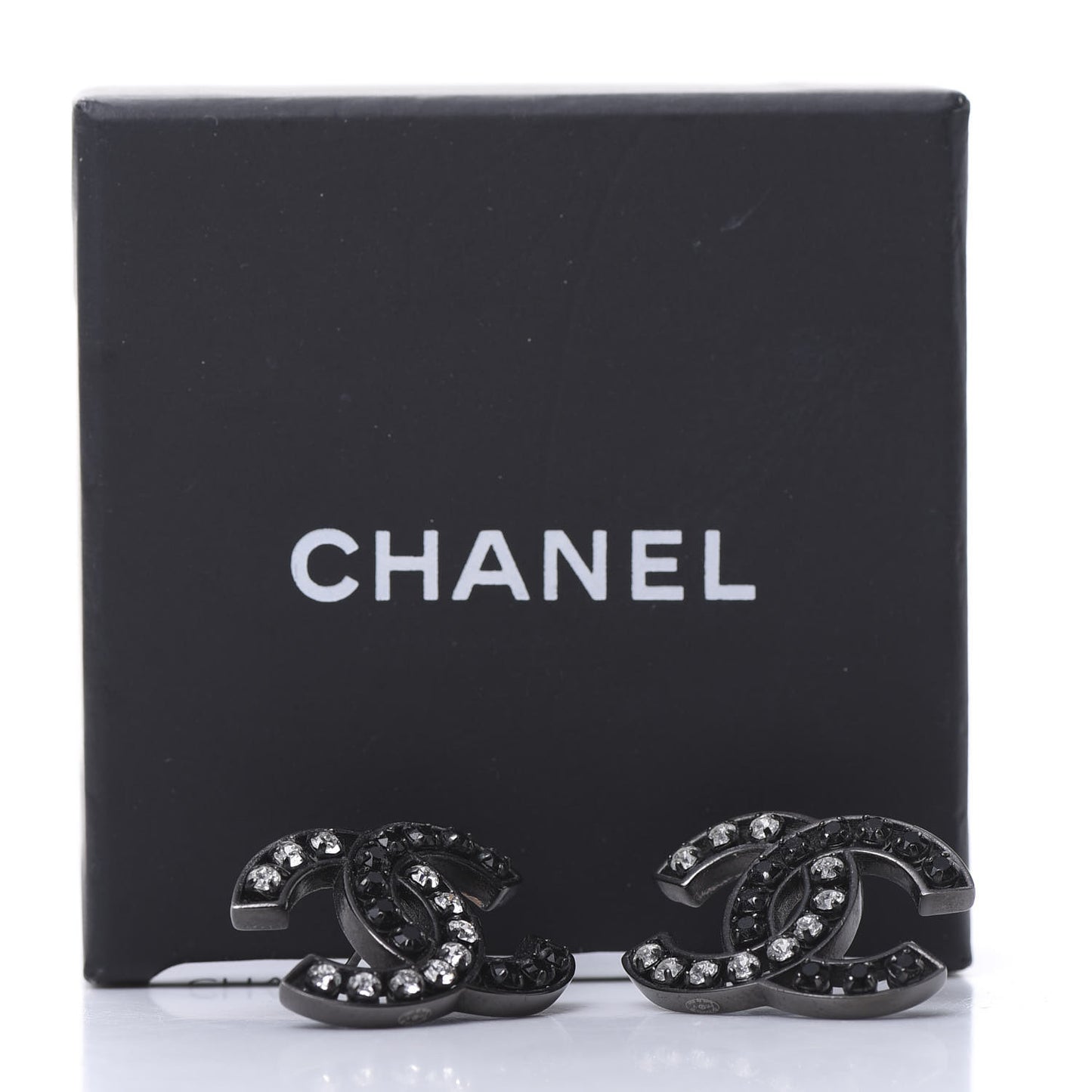 Ruthenium Crystal CC Earrings Silver Black