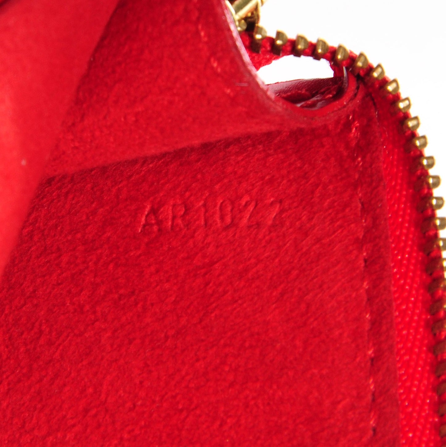 Epi Pochette Accessories 24 Castillan Red