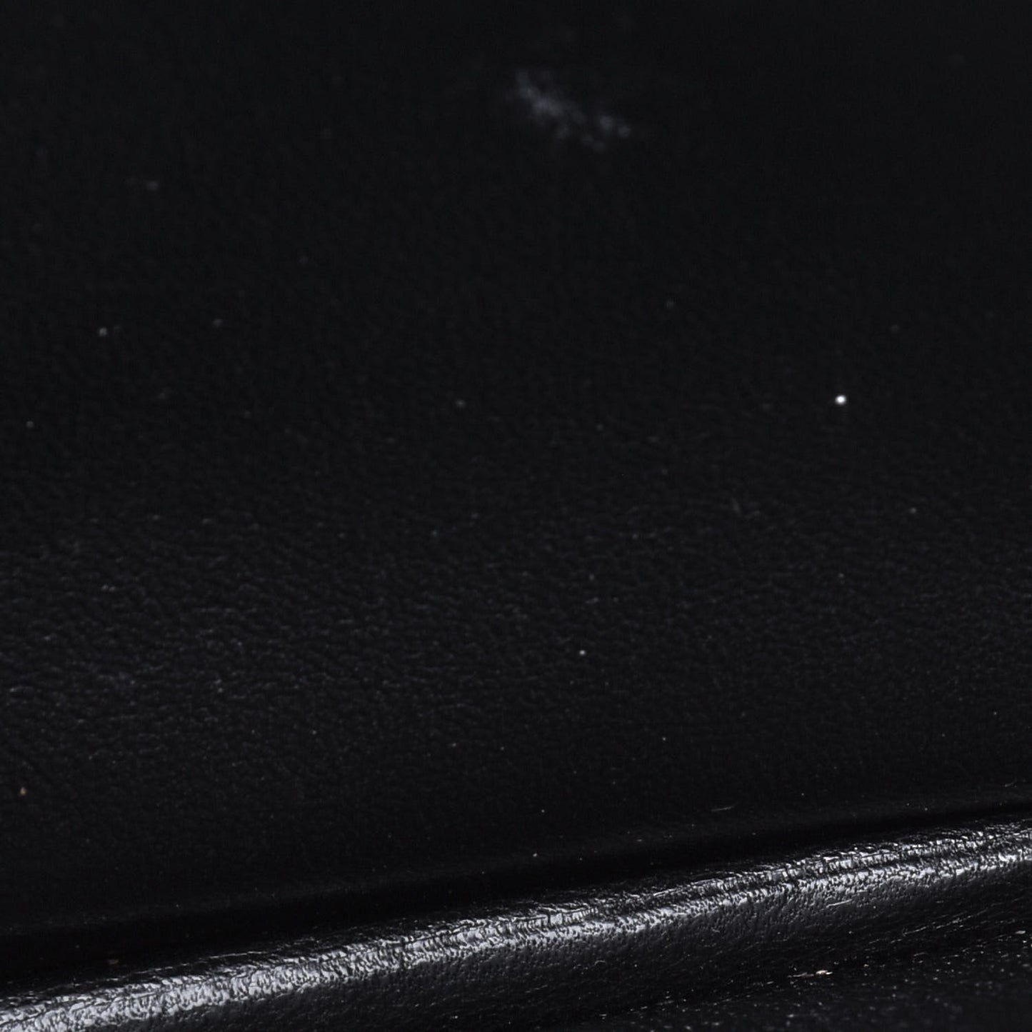 Chevre Mysore Bearn Gusset Wallet Black