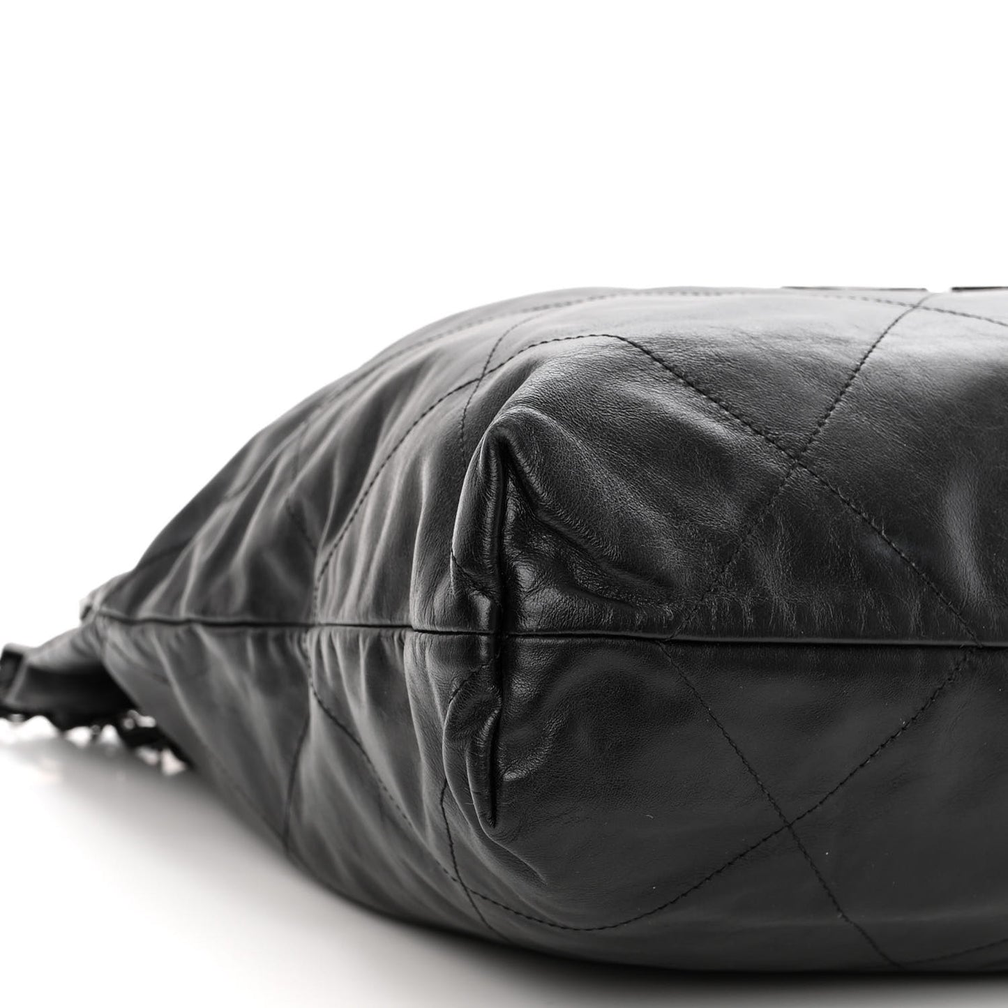 Shiny Calfskin Quilted Chanel 22 So Black