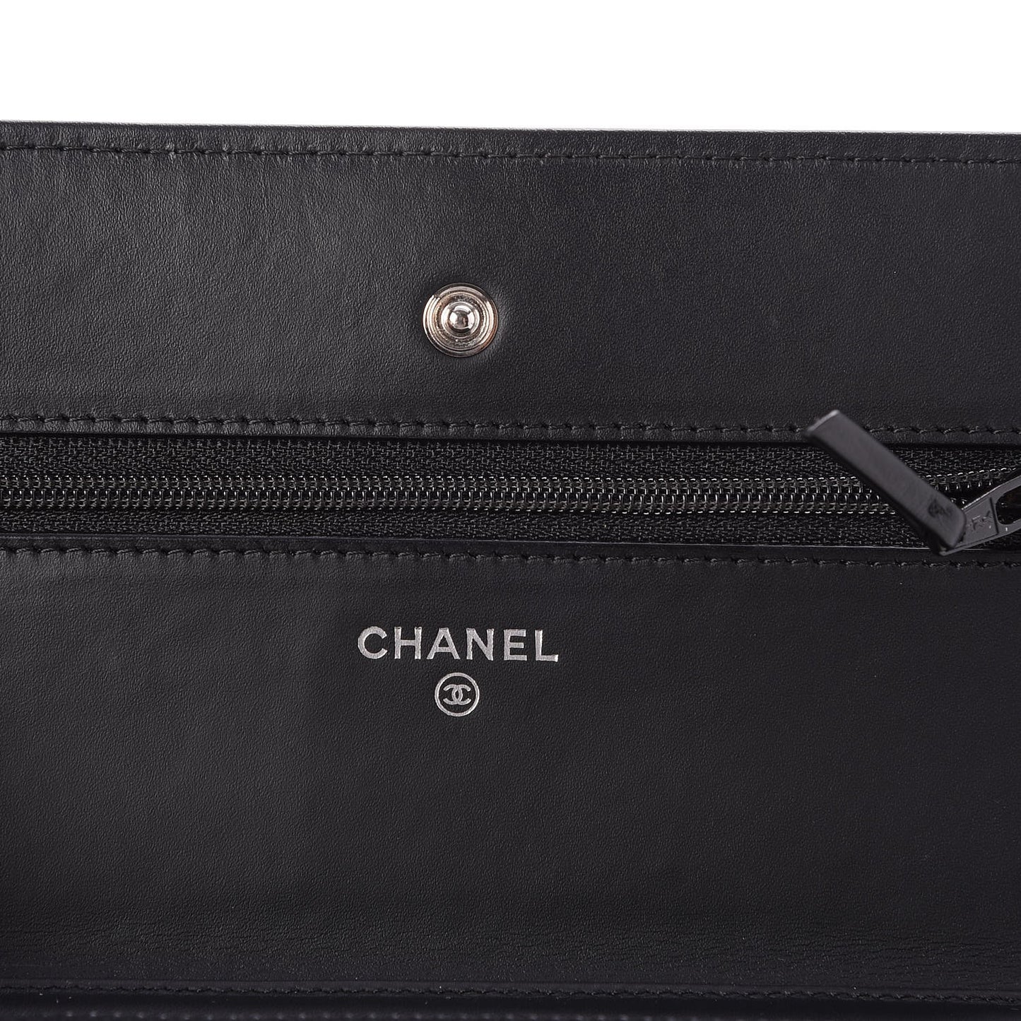 Patent Goatskin Quilted Paris Dallas Wallet On Chain WOC Black