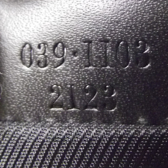 Monogram Pochette Black