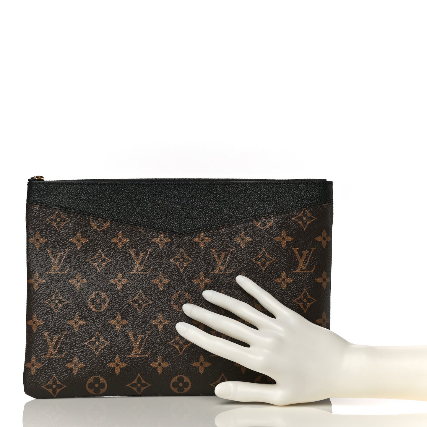 Monogram Daily Pouch Black