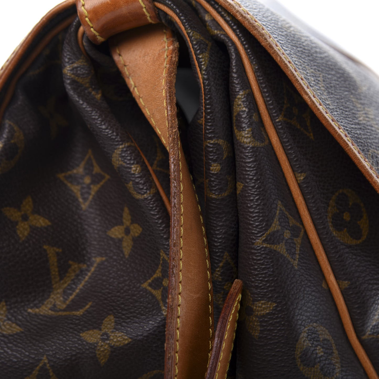 Monogram Saumur 35