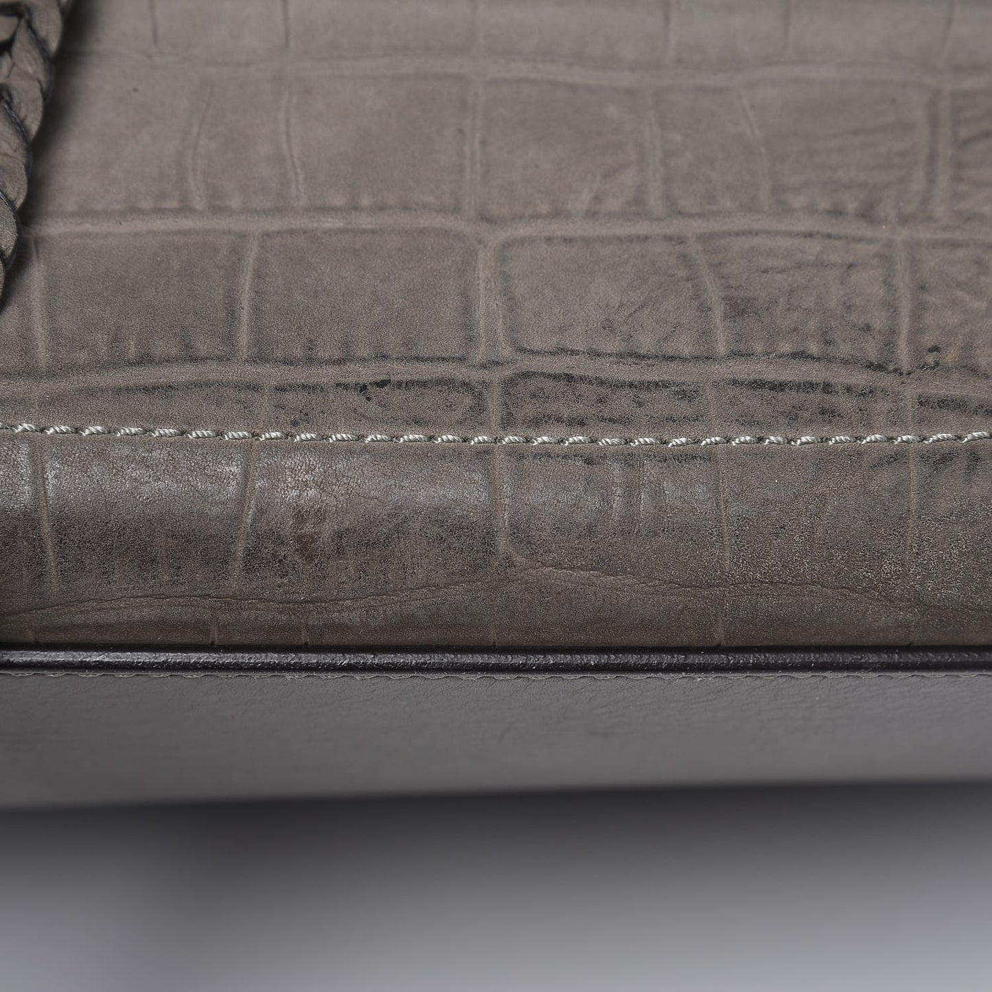 Crocodile Embossed Nubuck Medium Phantom Luggage Grey