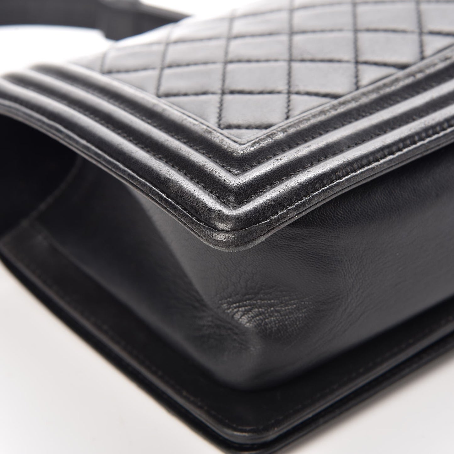 Lambskin Quilted Medium Boy Flap Black