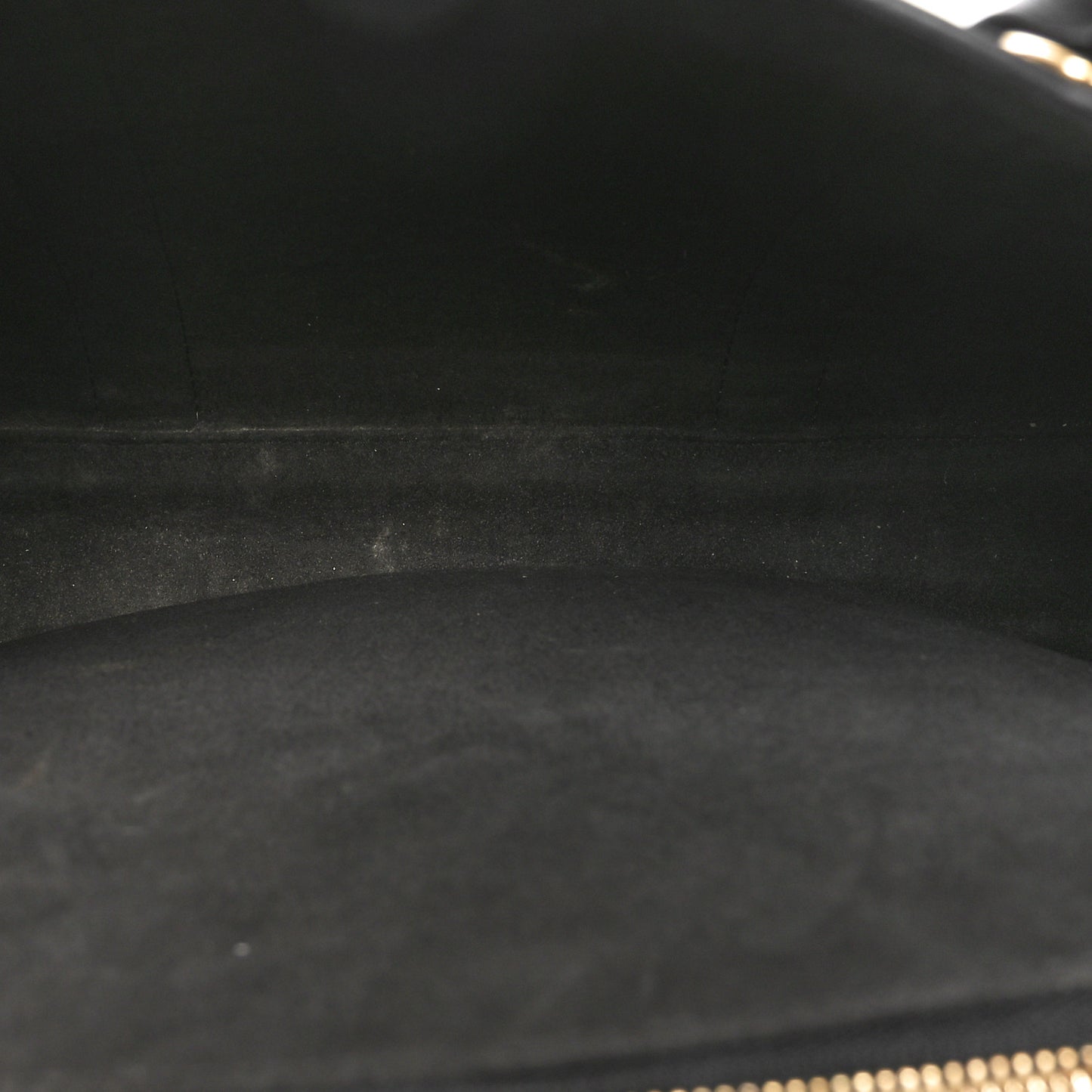 Monogram Cuir Plume Very Tote MM Black