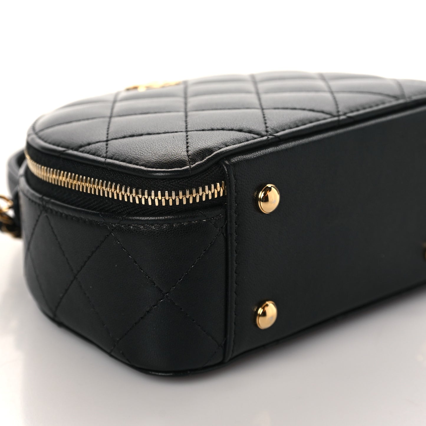 Lambskin Quilted Chic Riviera Top Handle Vanity Case Black