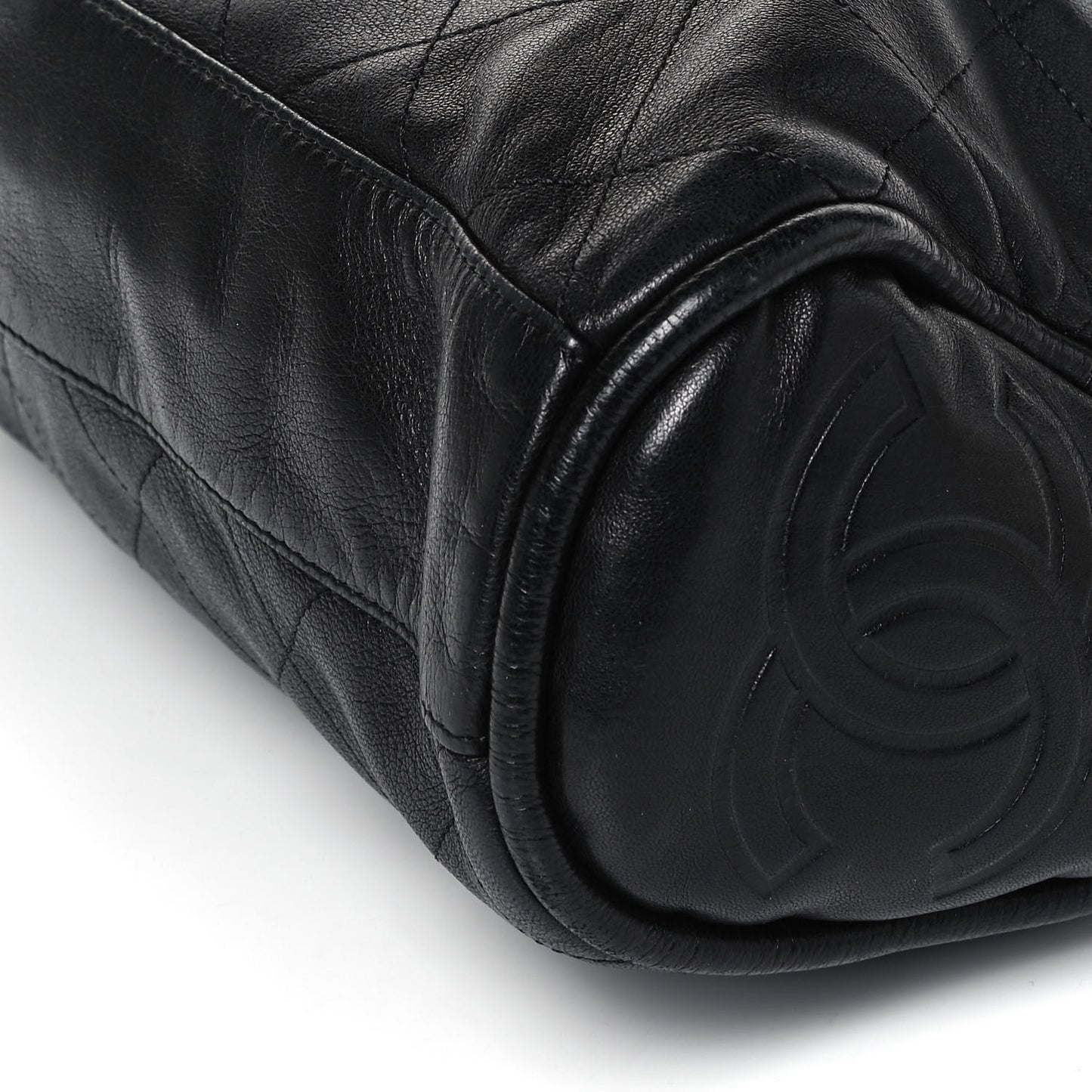Lambskin Stitched Medium Ultimate Soft Tote Black