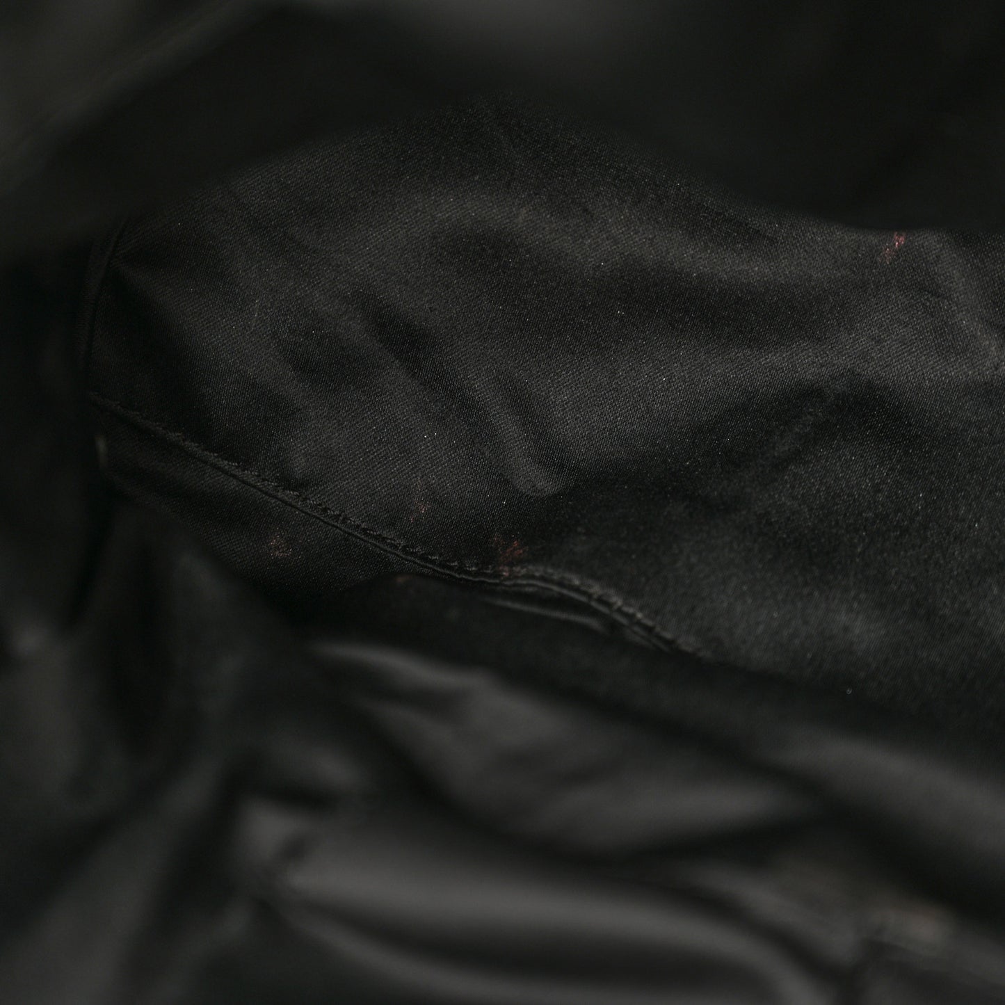 Lambskin Quilted Large Chain Around Tote Black