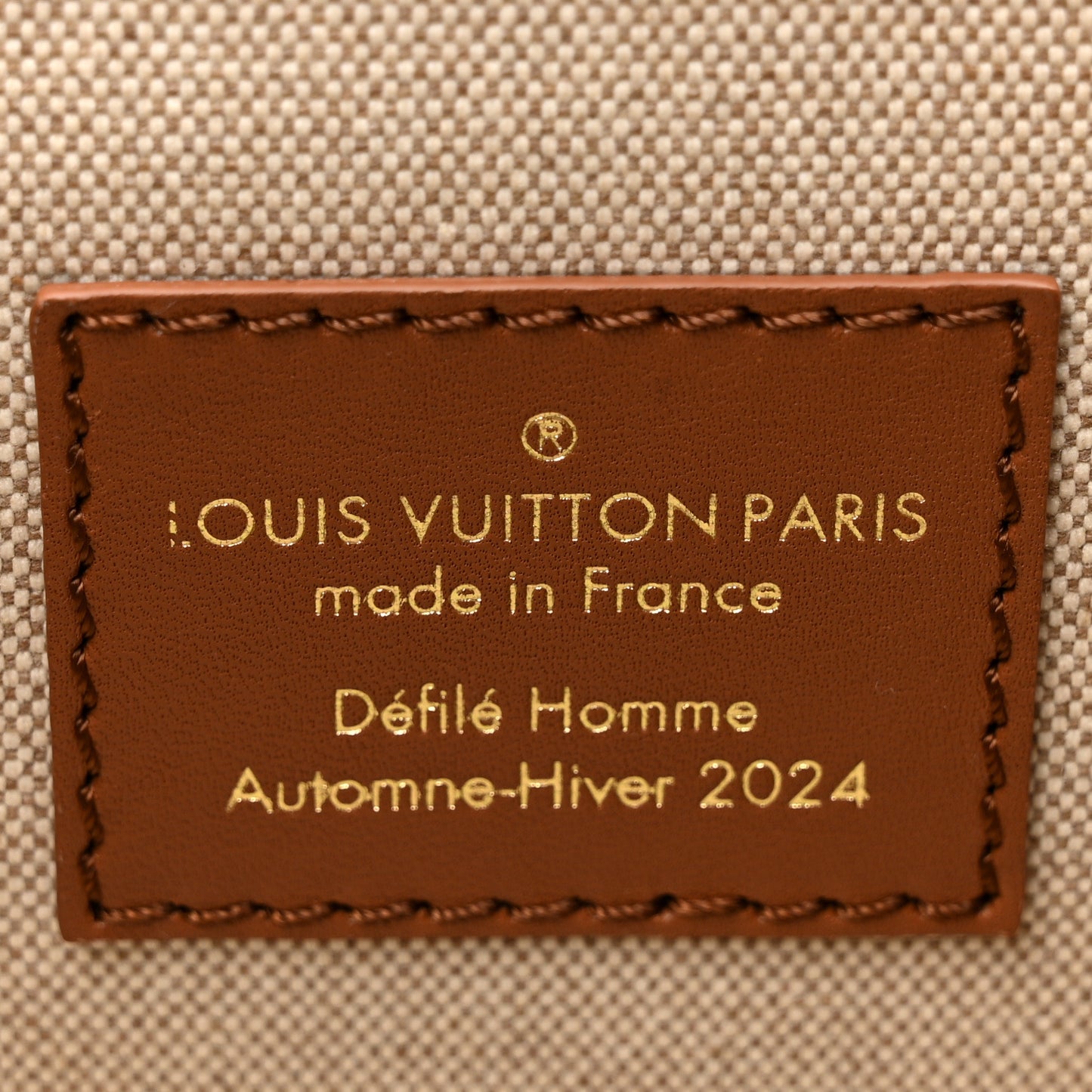 Supple Calfskin Embossed Virginia Cowboy Bandouliere 50 Brown