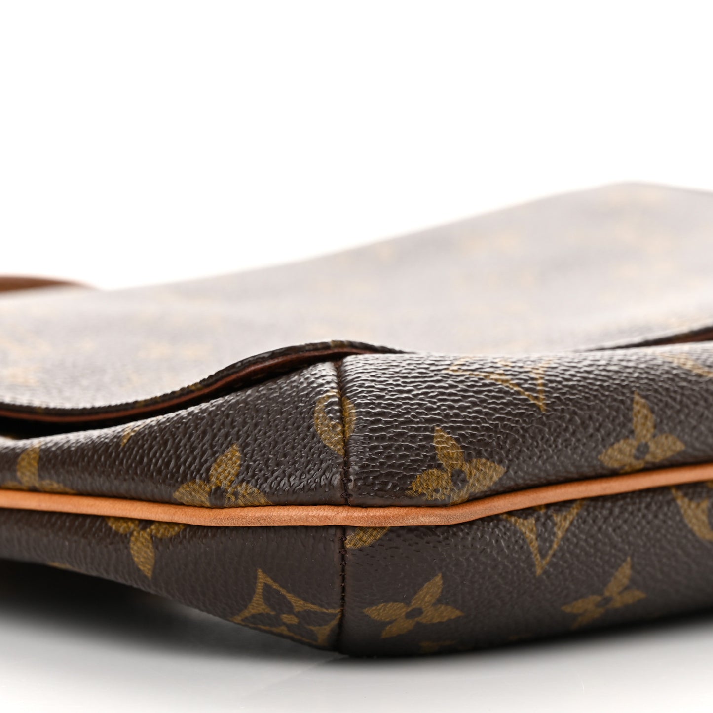 Monogram Musette Tango