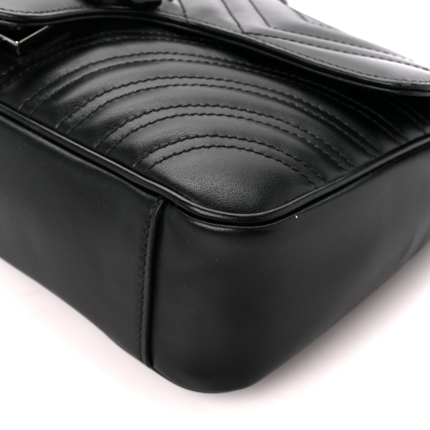 Calfskin Matelasse Monochrome Small GG Marmont Shoulder Bag Black