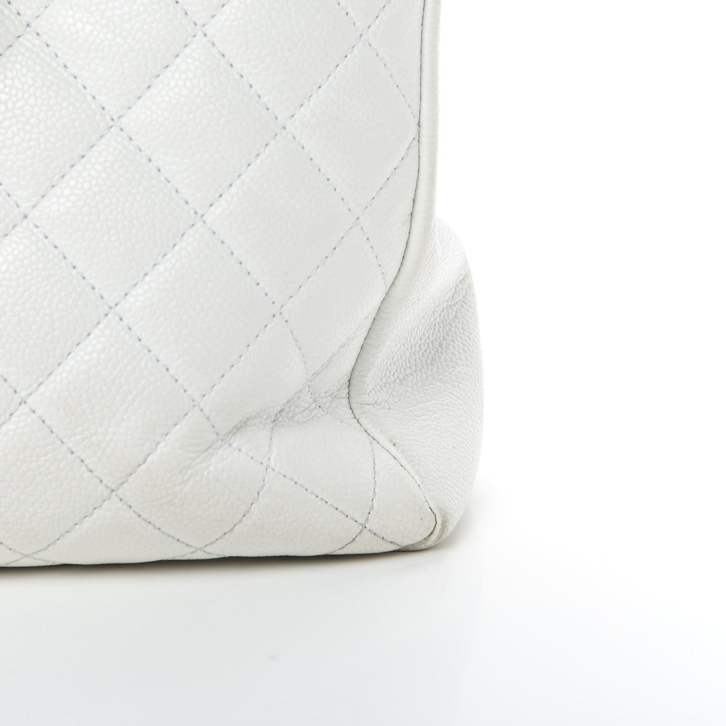 Caviar Quilted XL Grand Shopping Tote GST White
