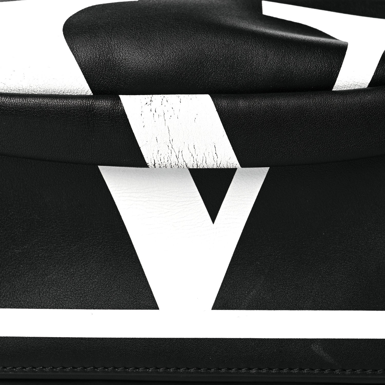 Valentino Garavani Calfskin Go Logo Belt Bag Black White 7 of 10