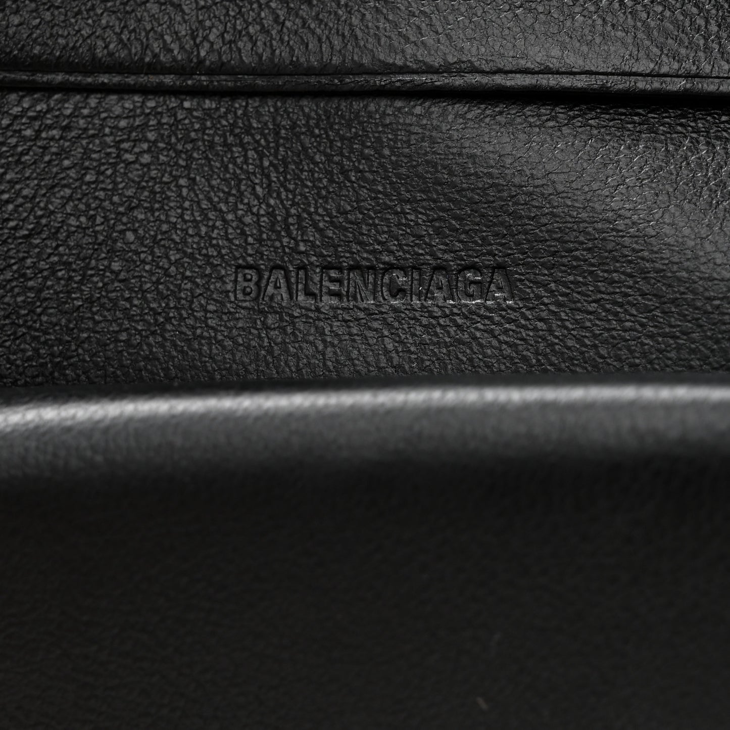 Calfskin Neo Classic Wallet Black