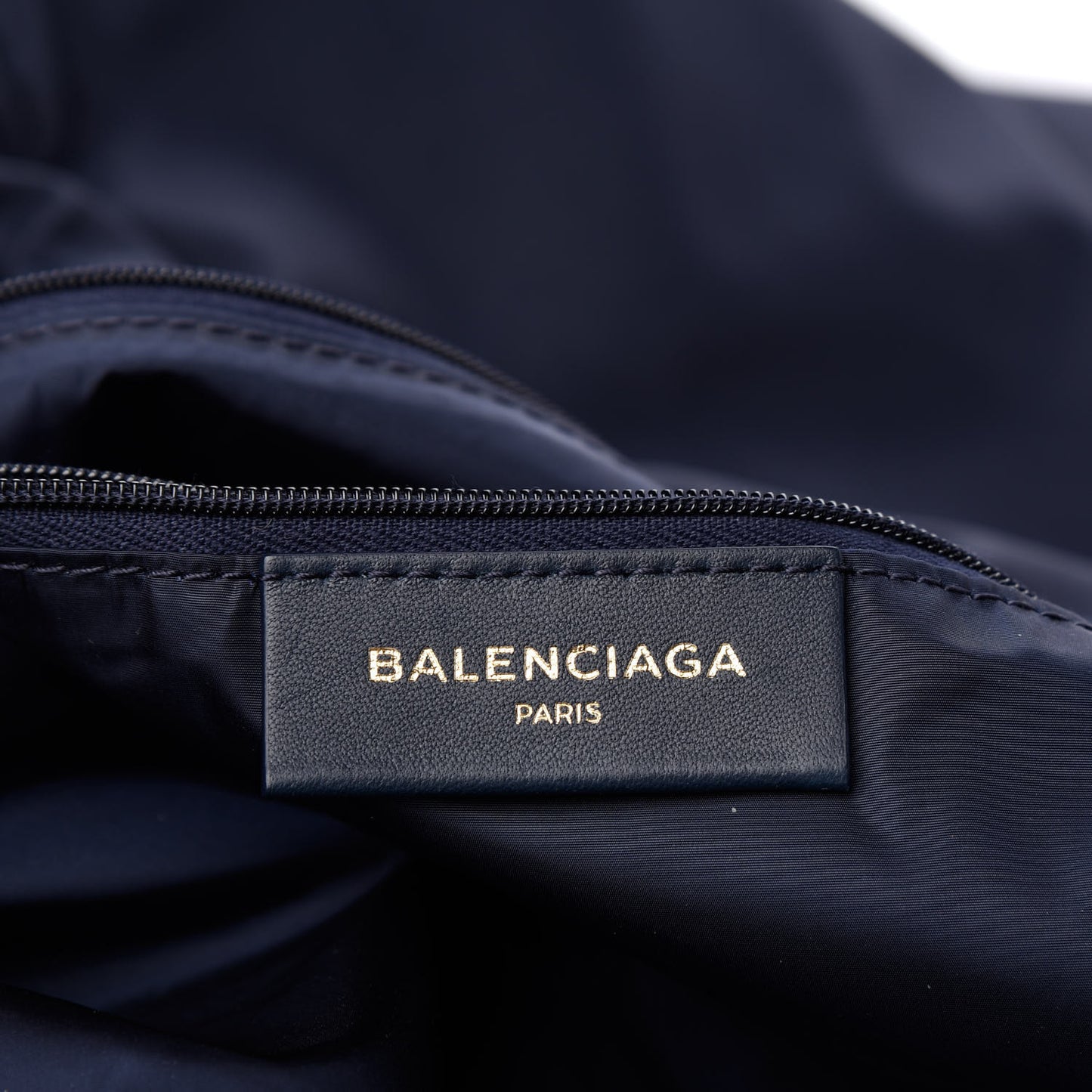 Textured Sport Nylon Logo Embroidered M Wheel Gym Bag Bleu Navy Rouge