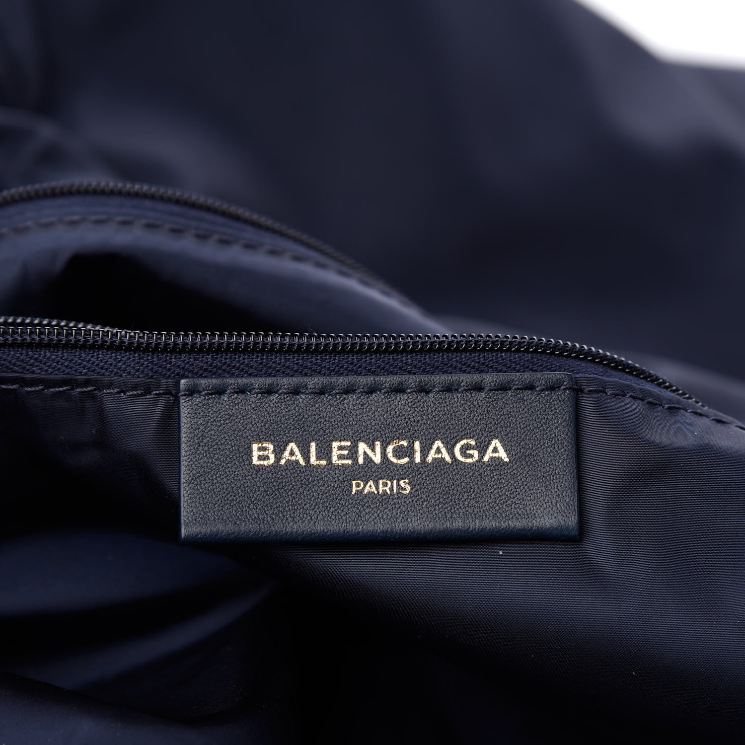 Balenciaga Textured Sport Nylon Logo Embroidered M Wheel Gym Bag Bleu Navy Rouge 6 of 9