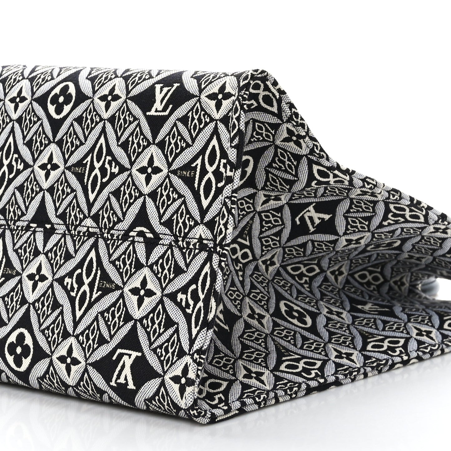 Jacquard Since 1854 Onthego GM Grey