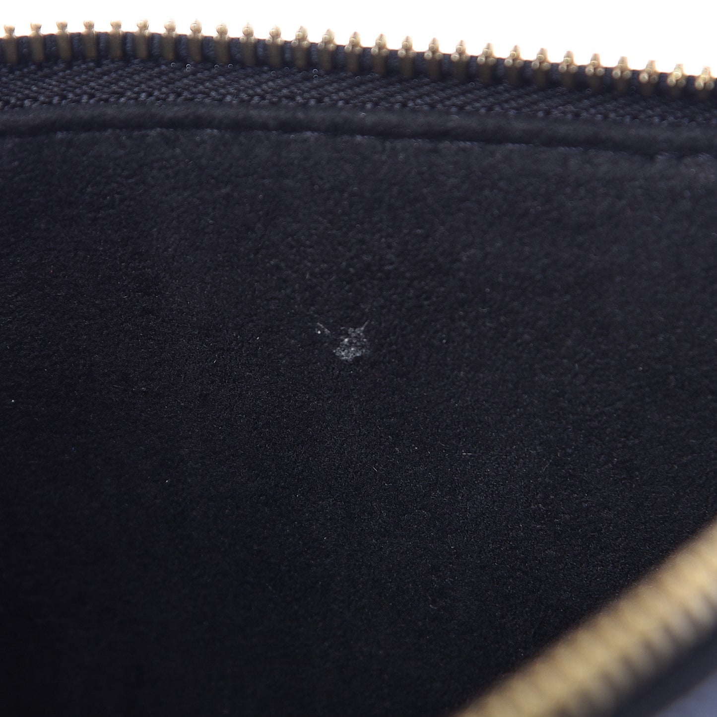 Monogram V Tote BB Black