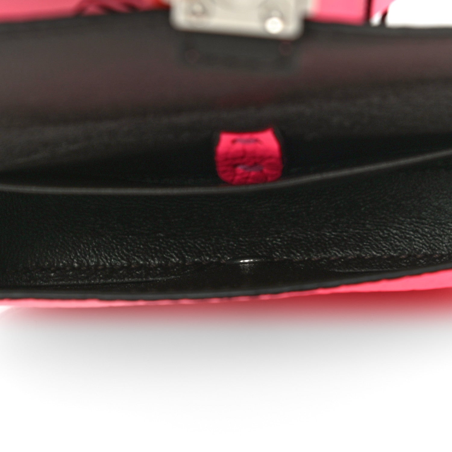 Fendi Cuoio Romano Micro Baguette Charm Rosa Fluo 5 of 9