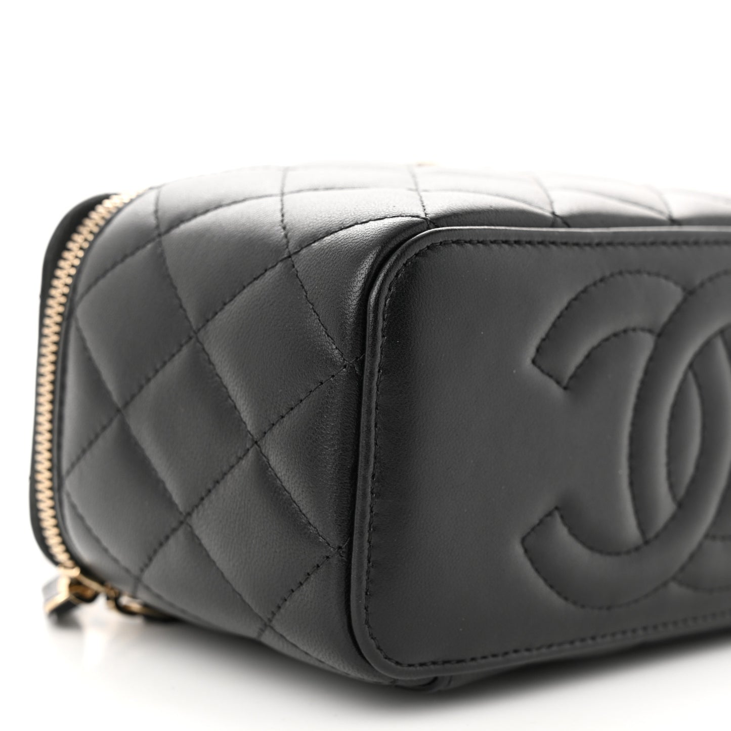 Lambskin Quilted Small Top Handle Vanity Case With Chain Black
