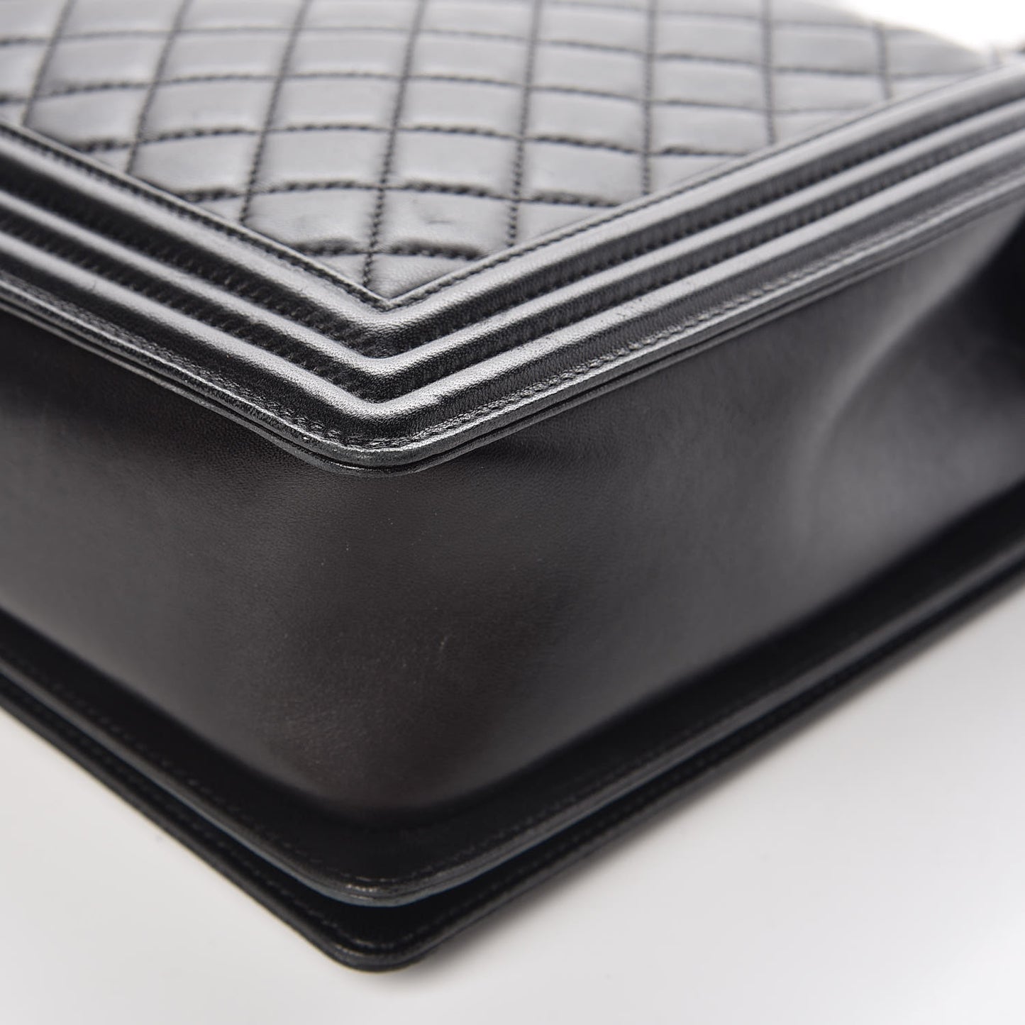 Lambskin Quilted Large Boy Flap Black