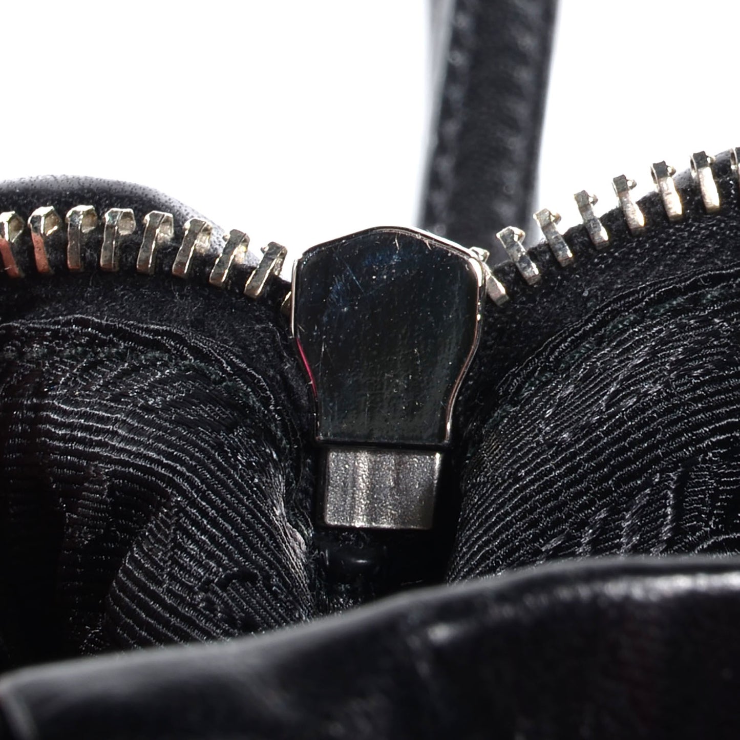 Nappa Grommets Clutch Wristlet Nero Black