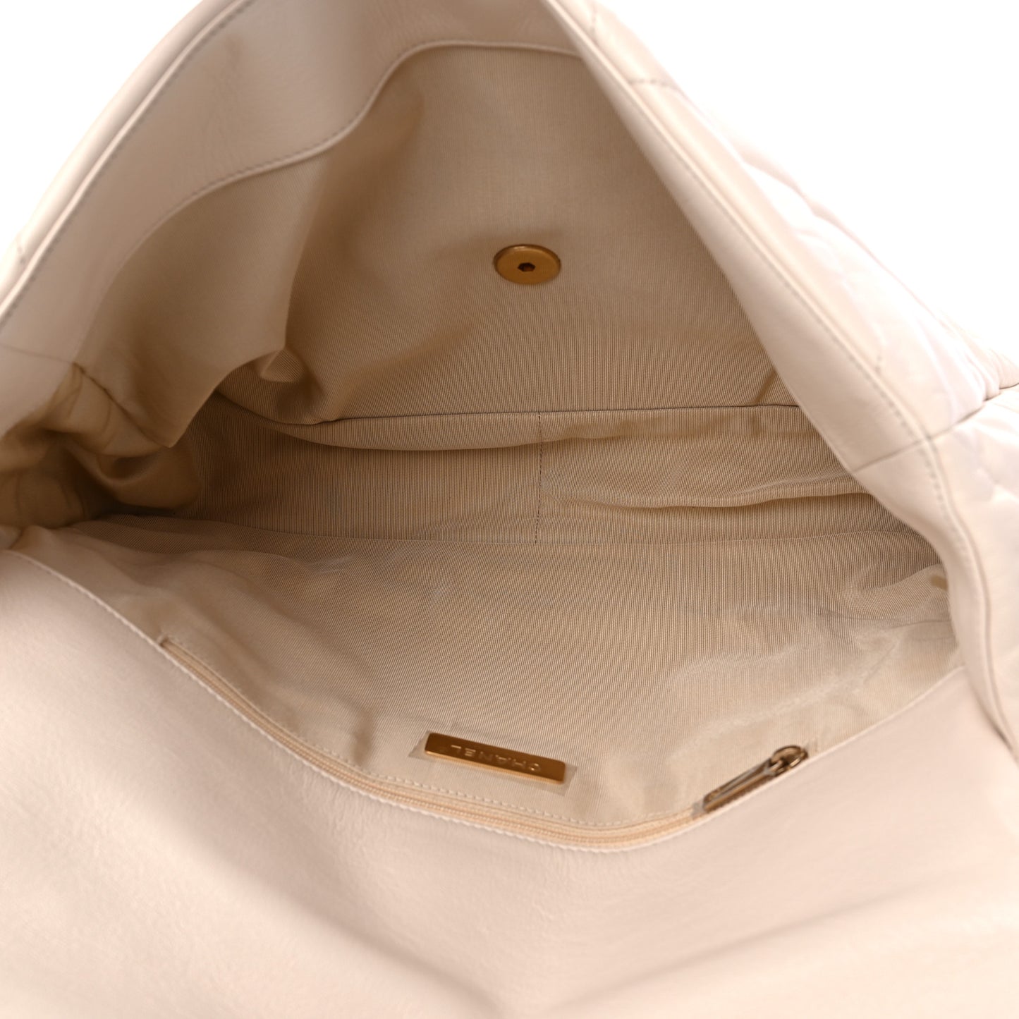 Lambskin Quilted Maxi Chanel 19 Flap Ivory