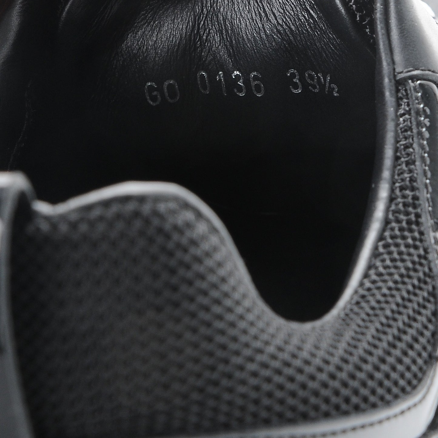 Calfskin Run Away Sneakers 39.5 Black