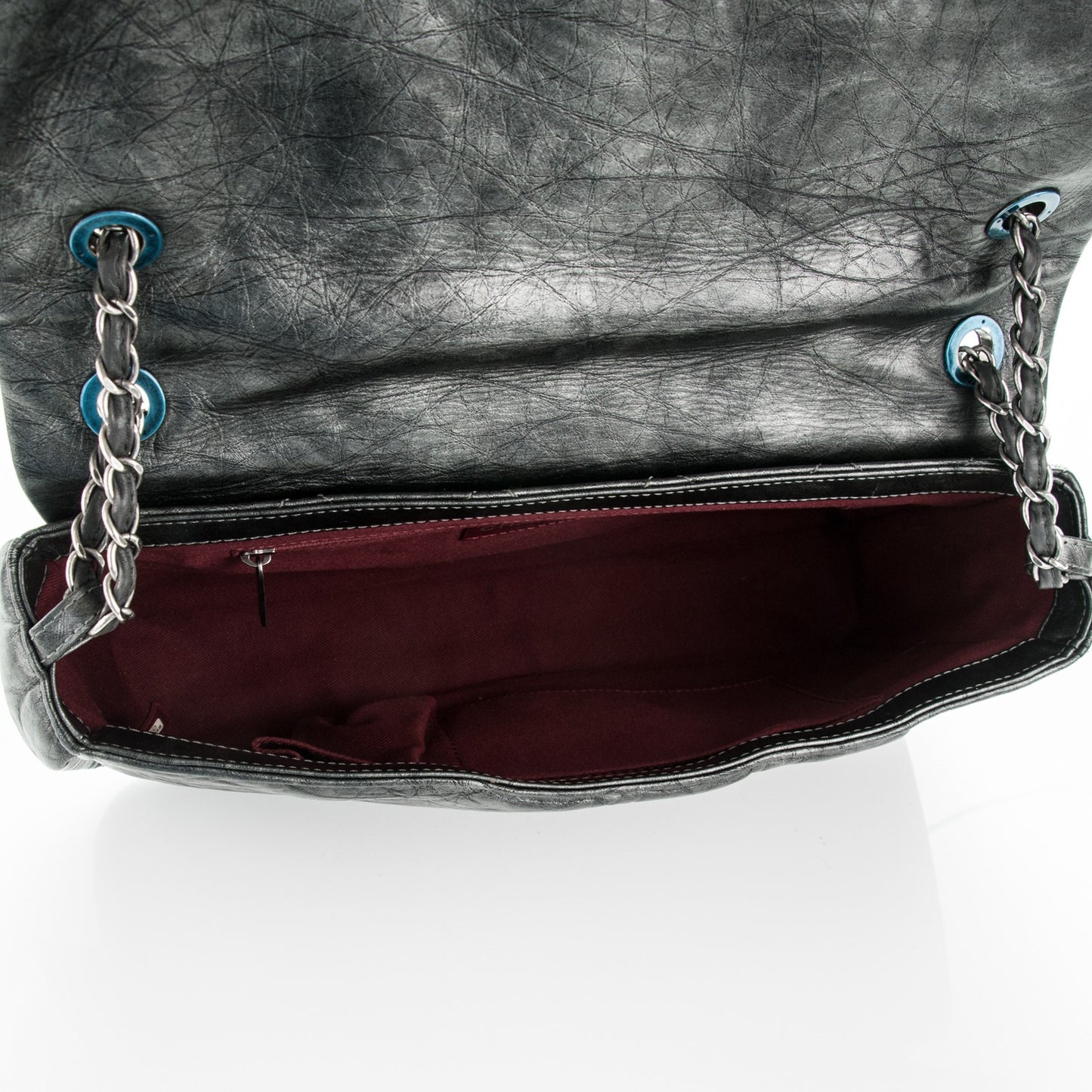 Metallic Aged Calfskin Quilted Medium Pondichery Flap Black