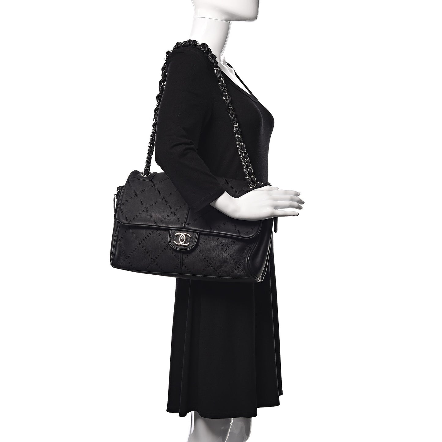 Calfskin Large Darjeeling Flap Black