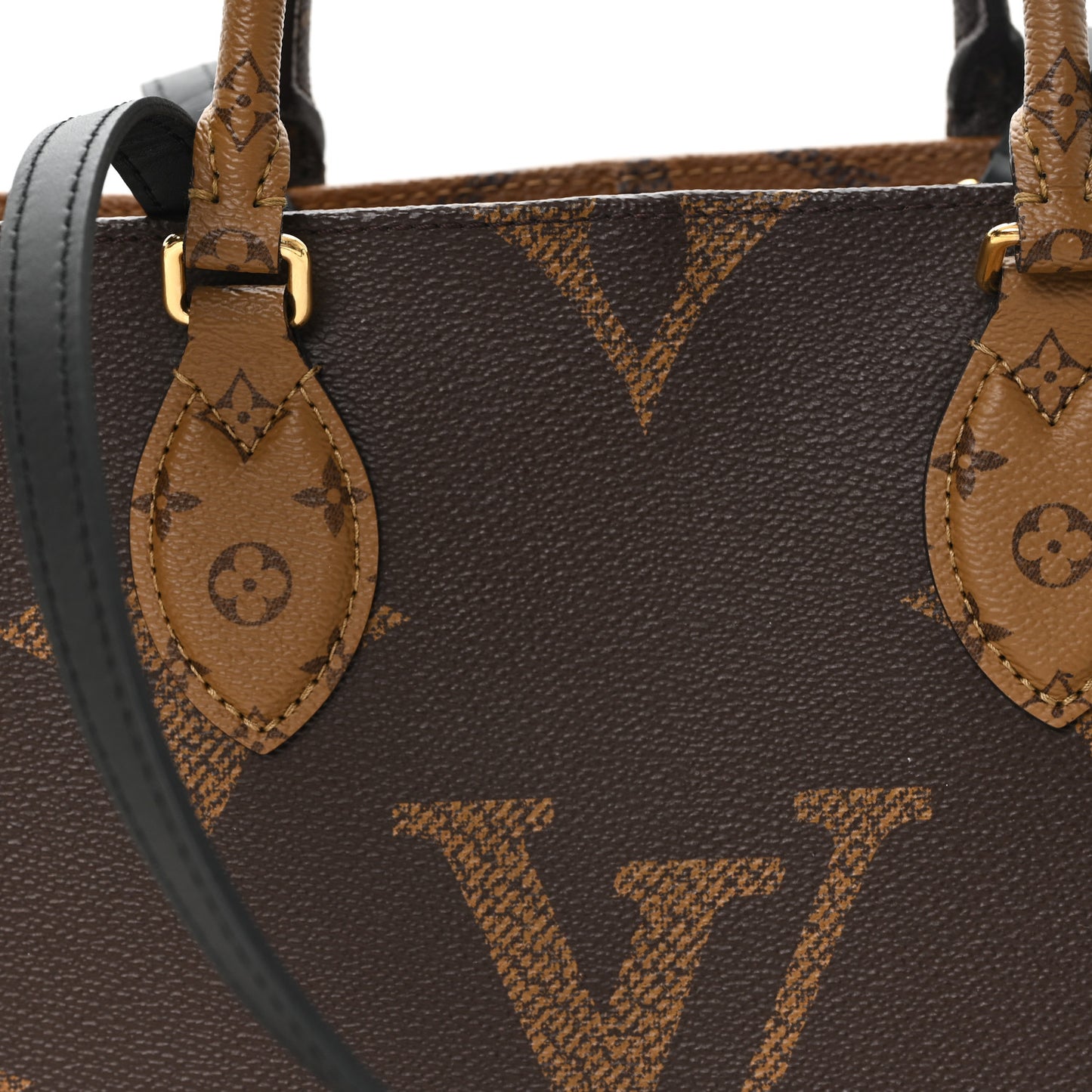 Reverse Monogram Giant Onthego MM