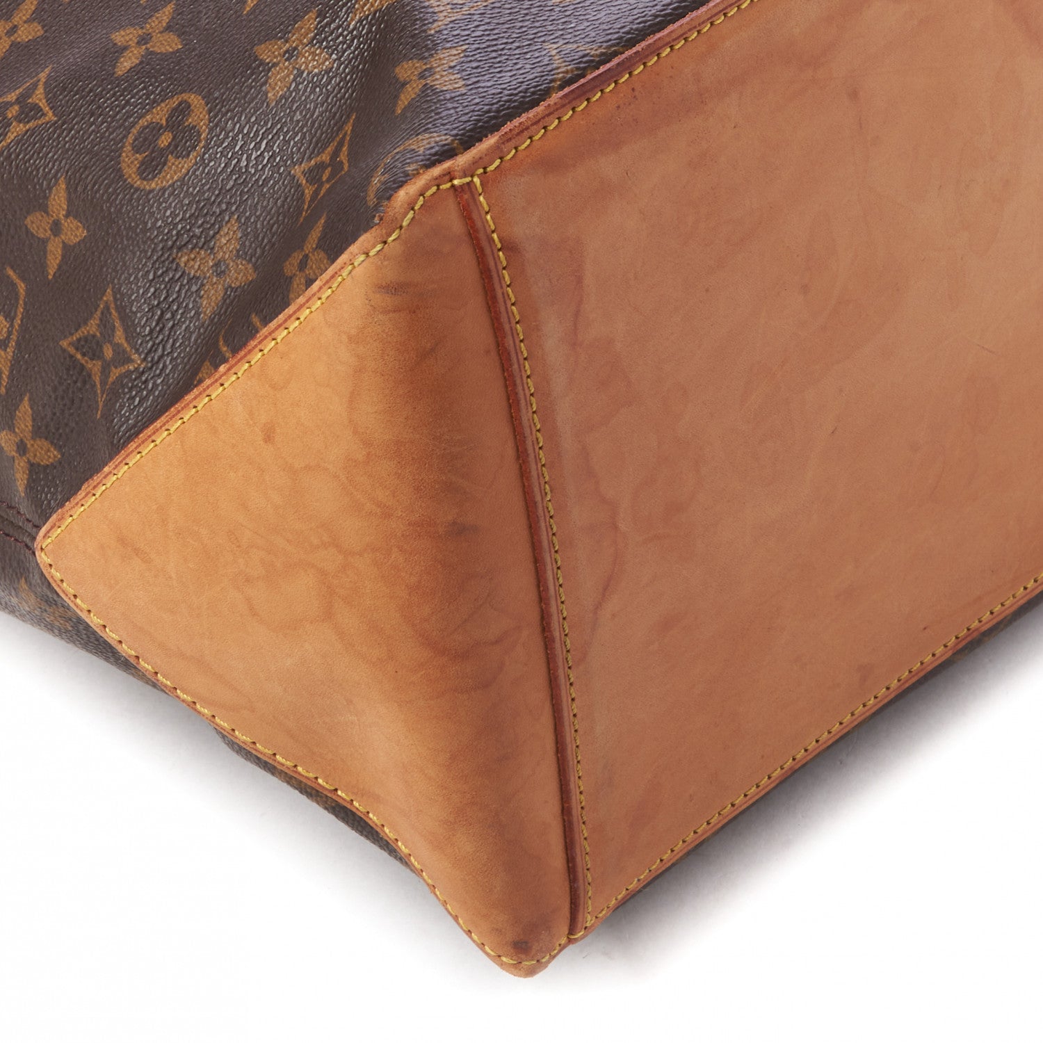 Louis Vuitton Monogram Cabas Mezzo 6 of 8