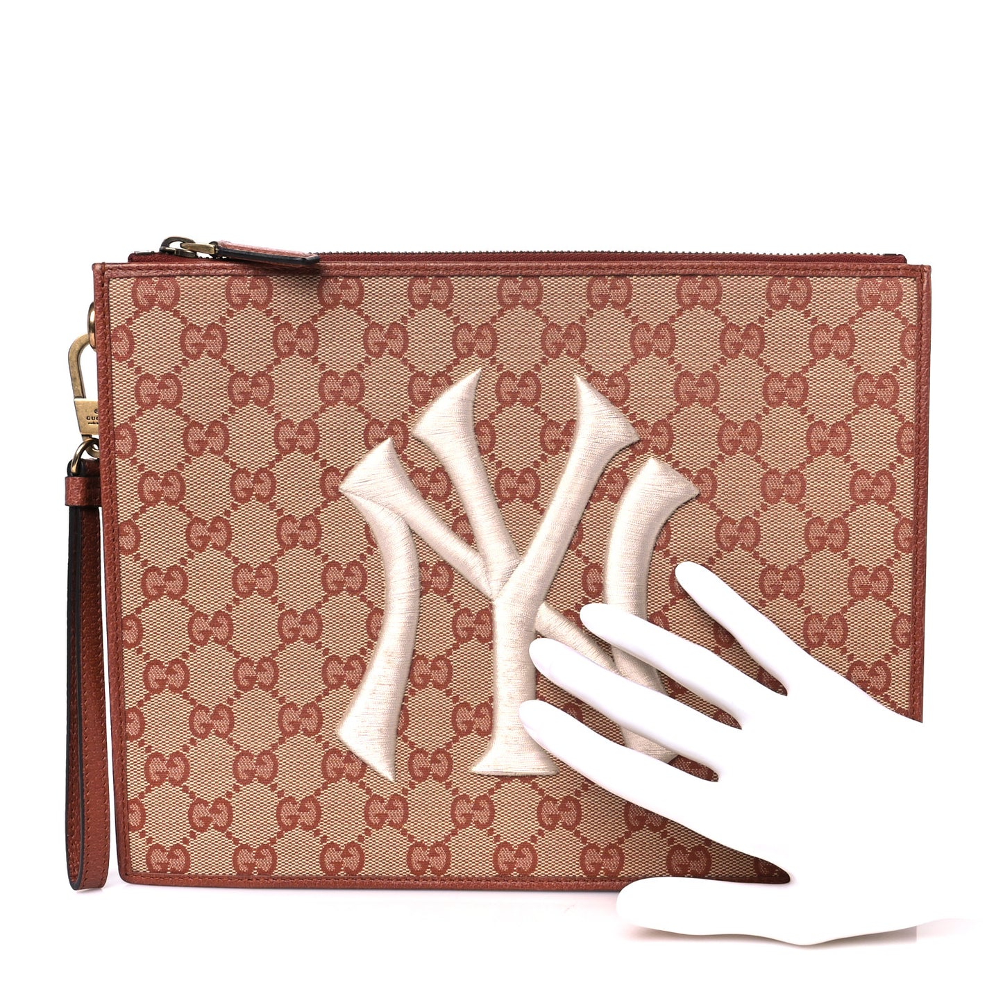 X MLB GG Monogram NY Yankees Zip Wristlet Pouch Beige Ruggine Ivory