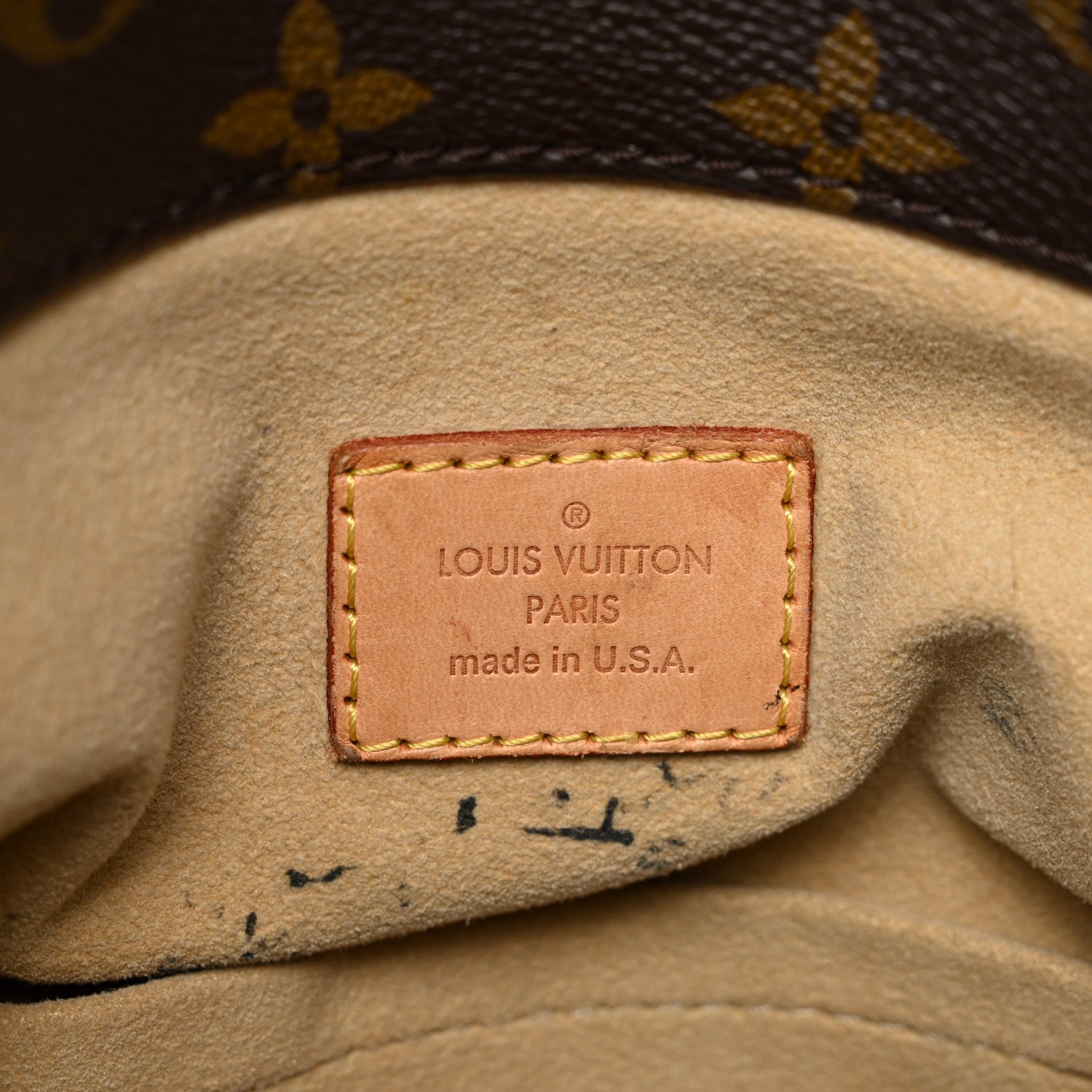 Louis Vuitton Monogram Artsy MM 6 of 14