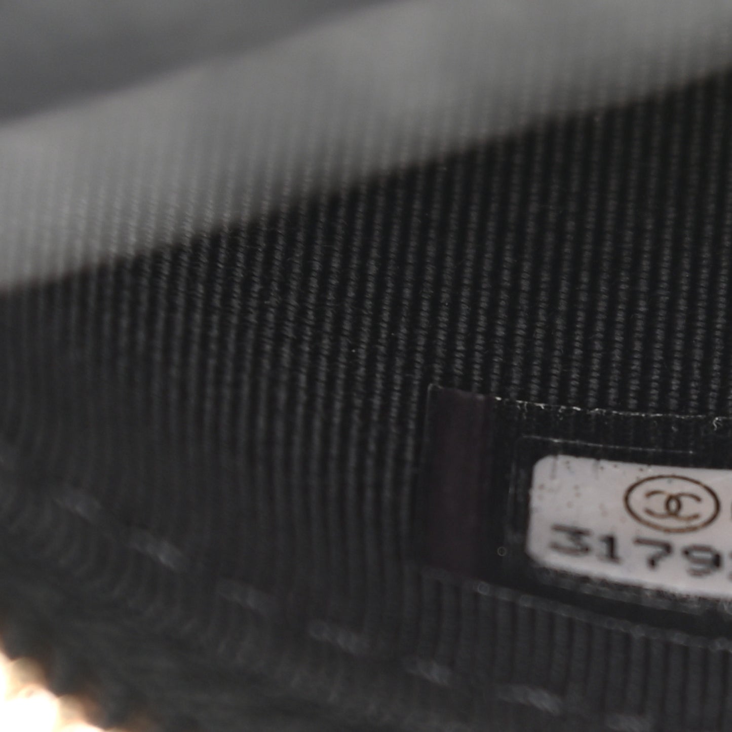 Caviar Quilted Small Handle With Care Vanity Case With Chain Black