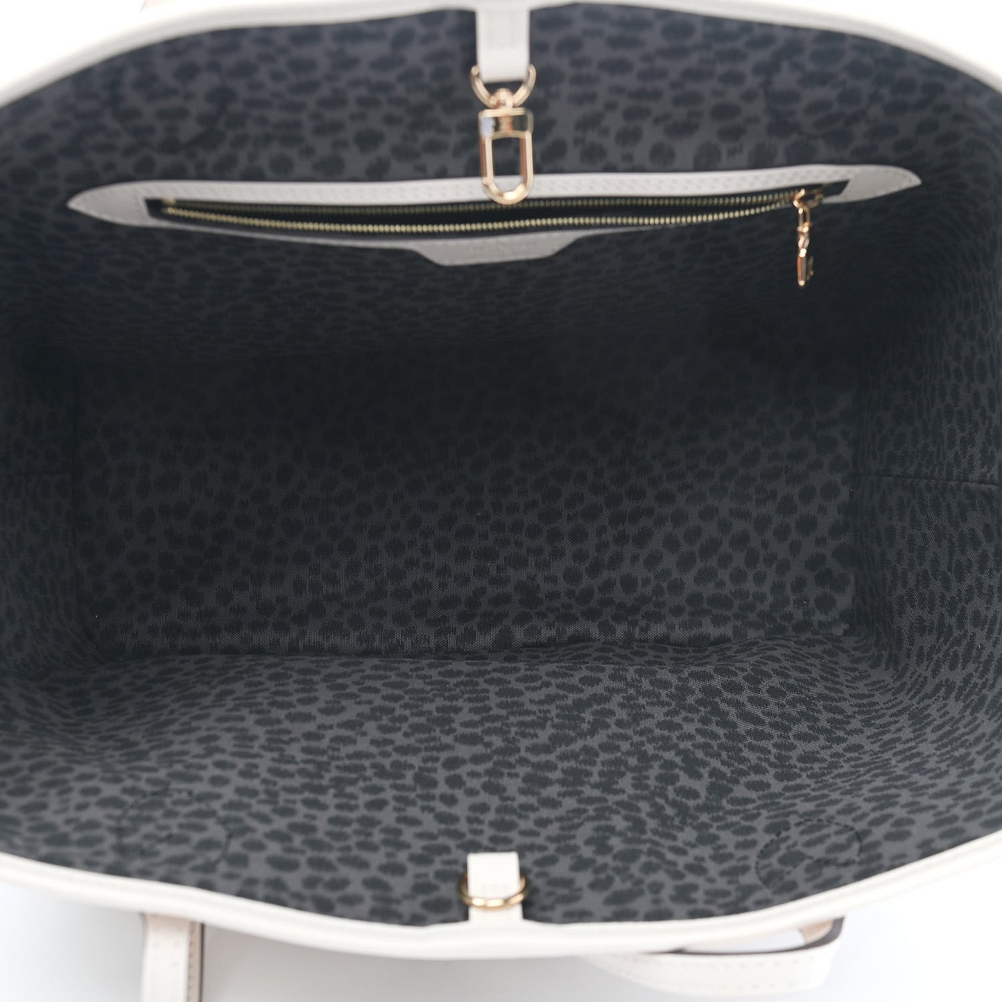 Monogram Giant Wild At Heart Neverfull MM Creme