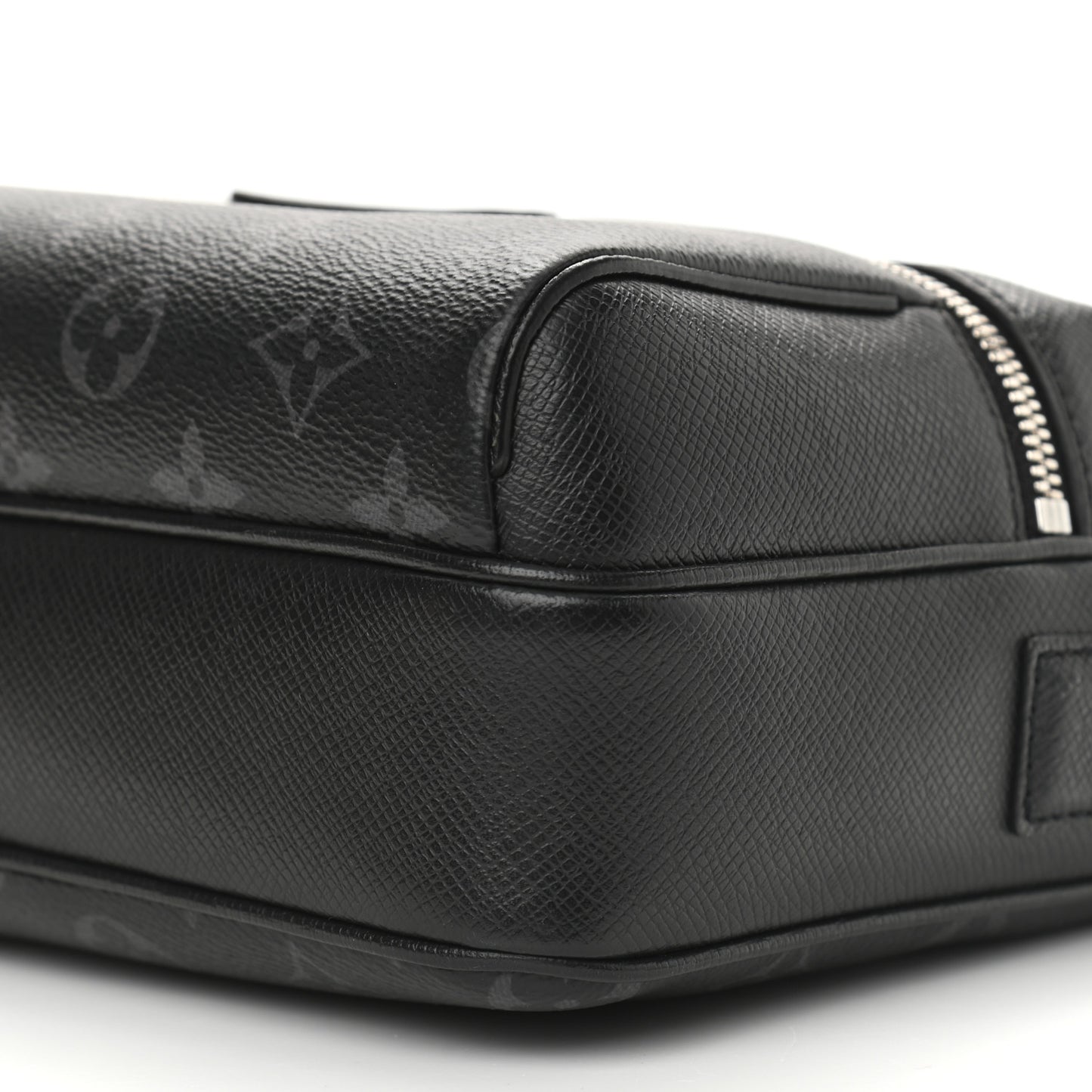 Taiga Monogram Eclipse Outdoor Messenger Black