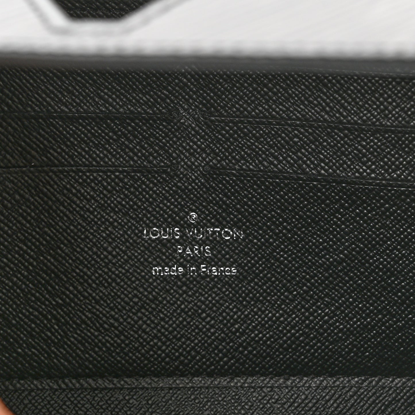 Epi Twist Chain Wallet Black