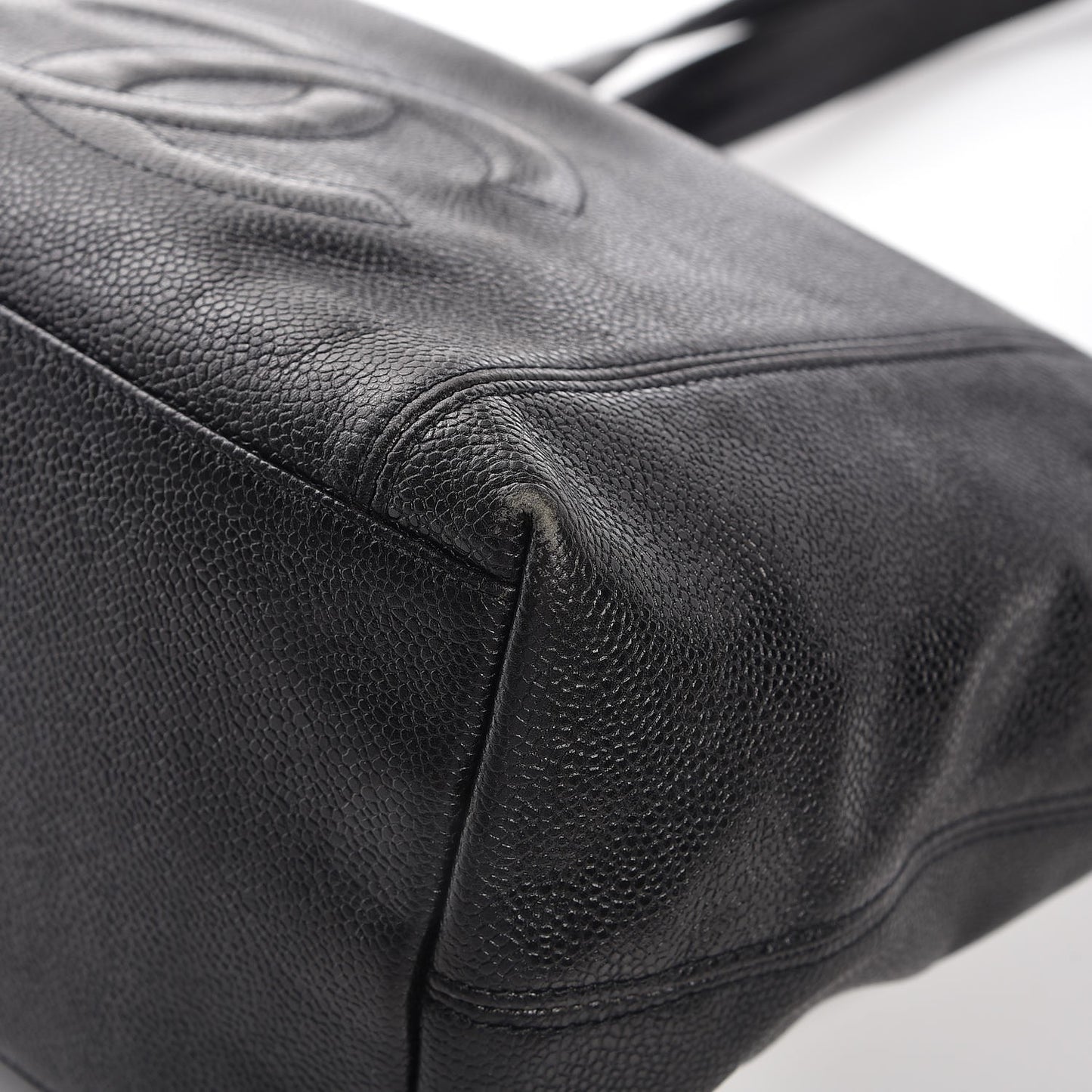 Caviar CC Shoulder Bag Black