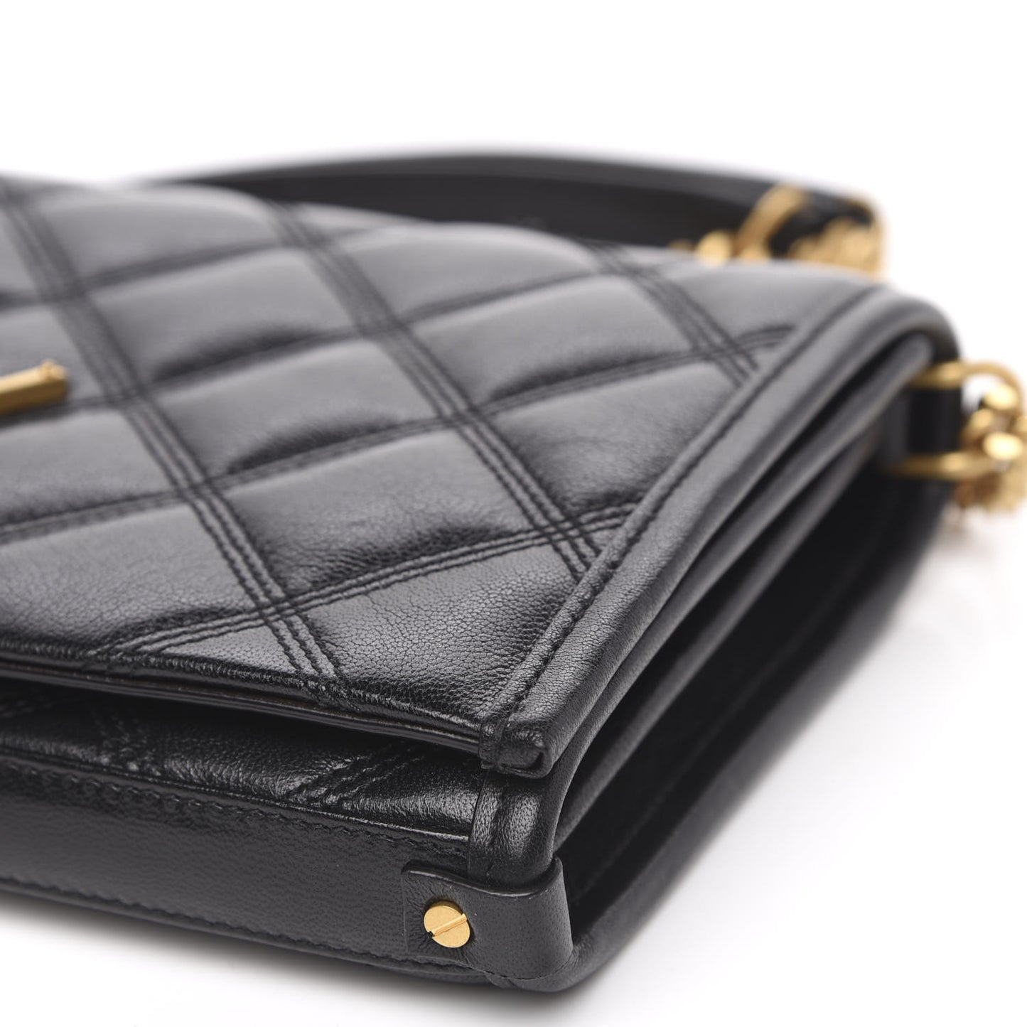 Lambskin Diamond Quilted Becky Chain Wallet Black