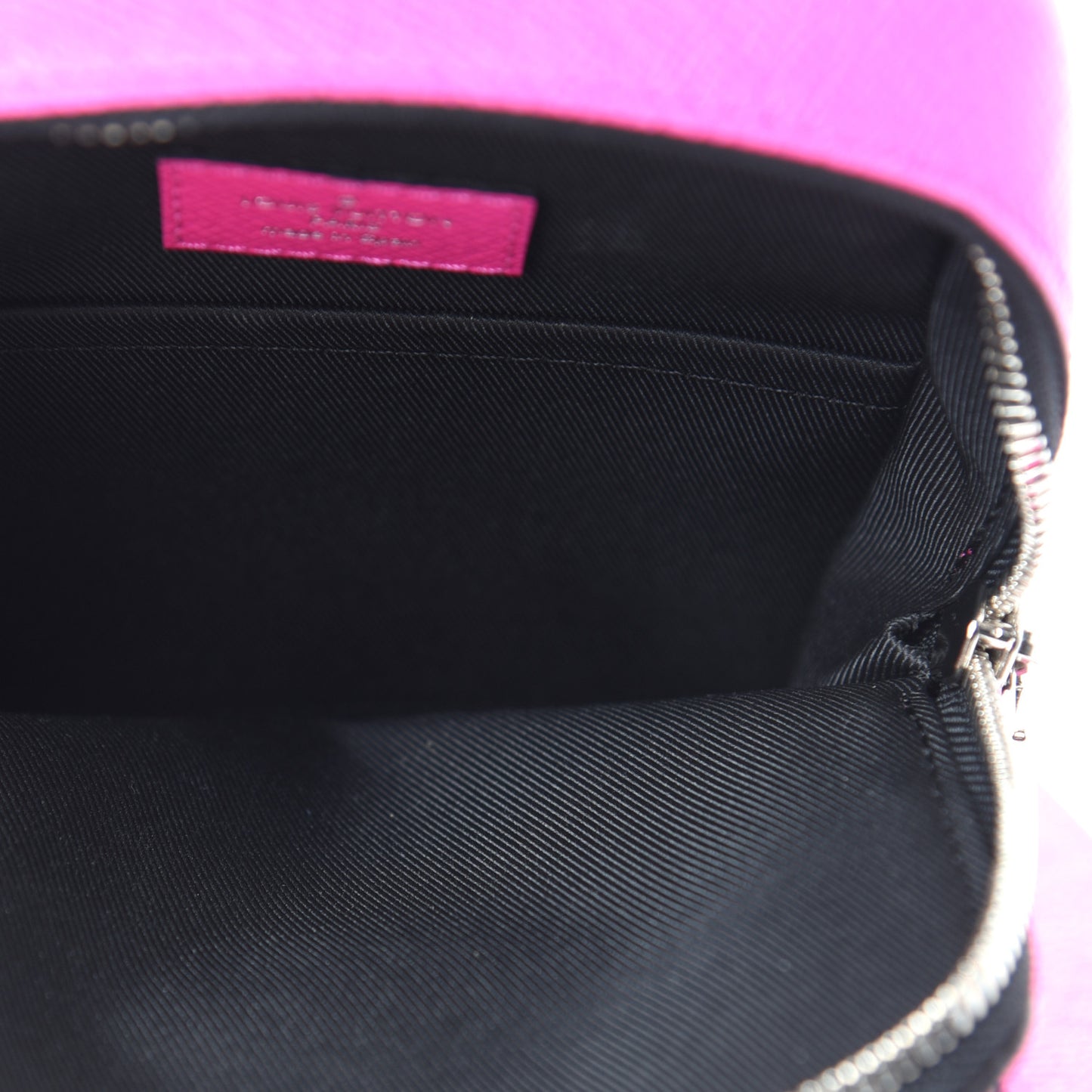 Taigarama Outdoor Slingbag Fuchsia