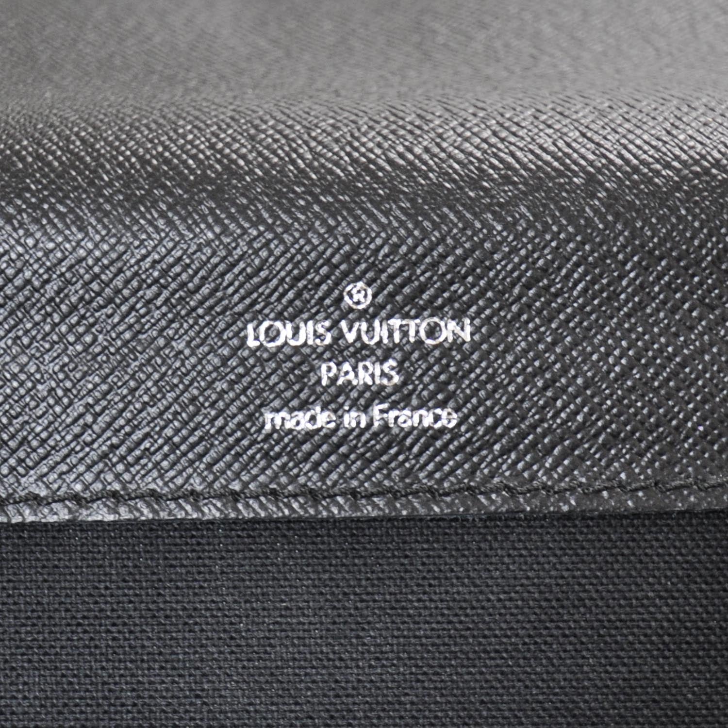 Louis Vuitton Taiga Robusto 2 Compartment Briefcase 7 of 11