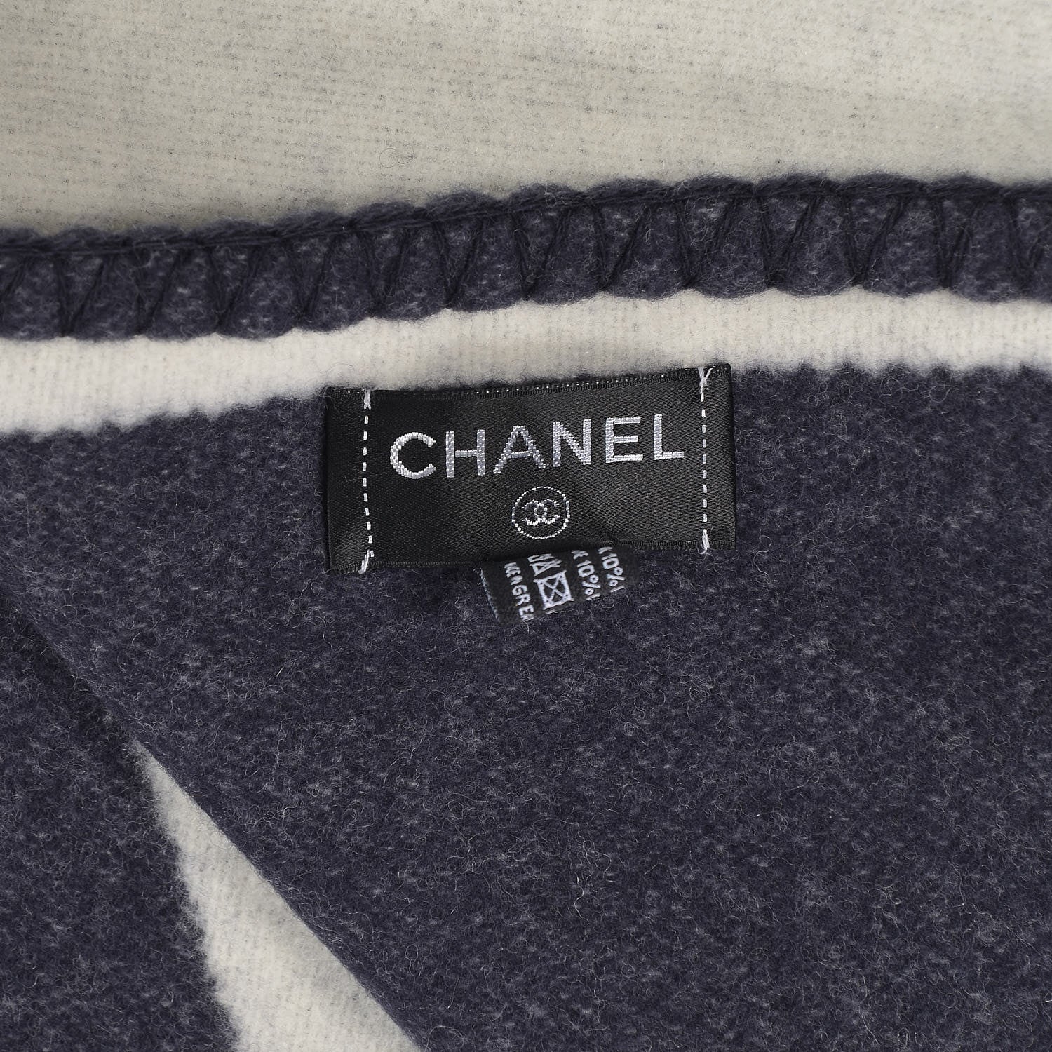Chanel Merino Wool Cashmere CC Throw Blanket Navy White 4 of 4