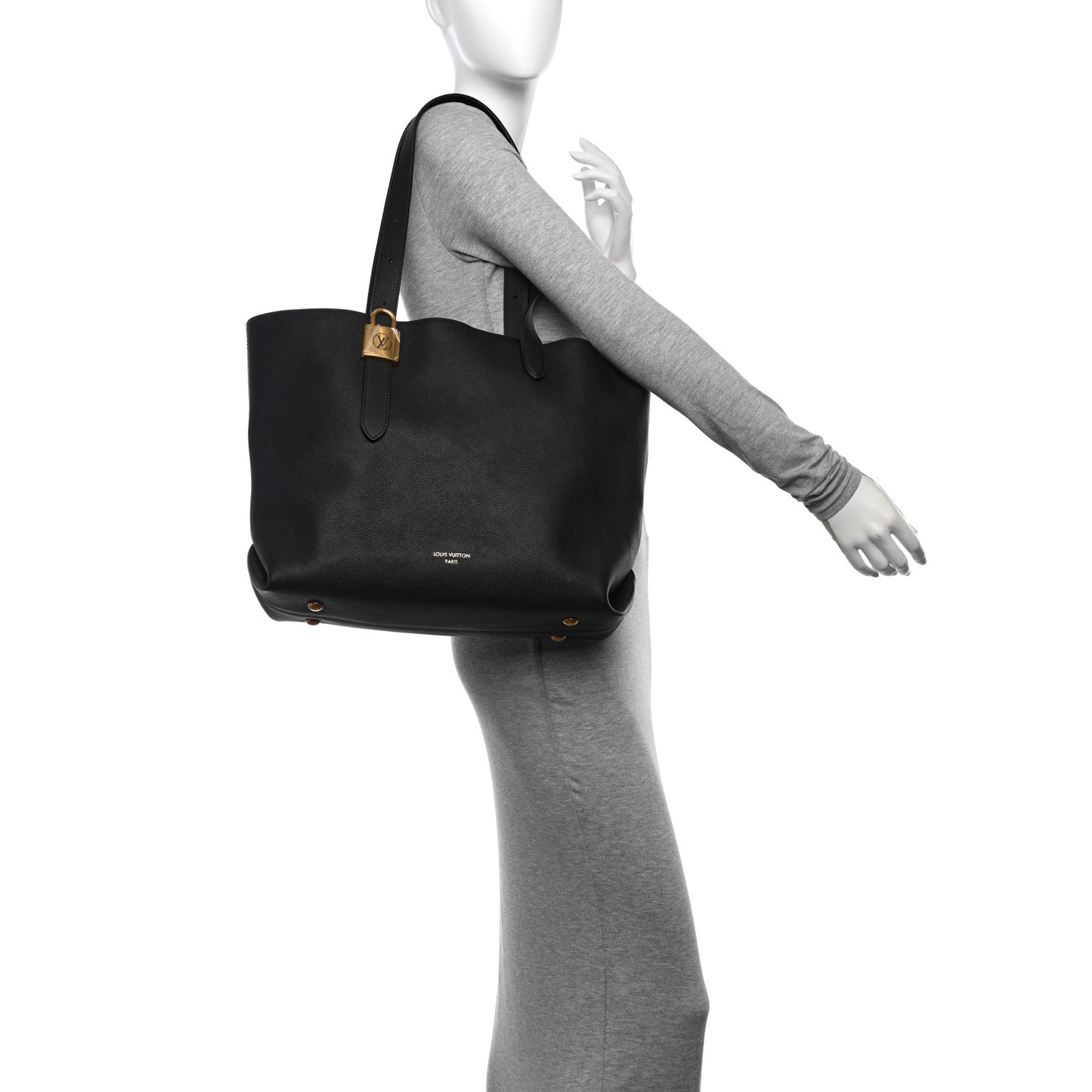 Grained Calfskin Low Key Cabas MM Black