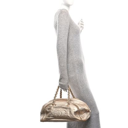 Chanel Metallic Goatskin Extra Large Luxe Ligne Bowler Light Gold 2 of 10