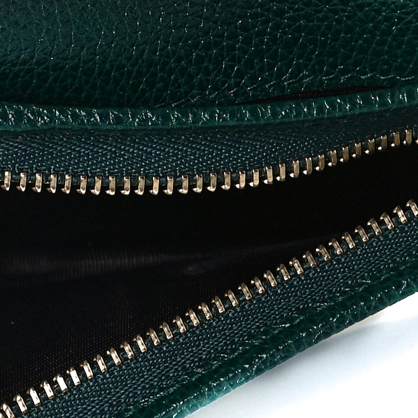 Grainy Calfskin Zumi Chain Card Case Wallet Vintage Green