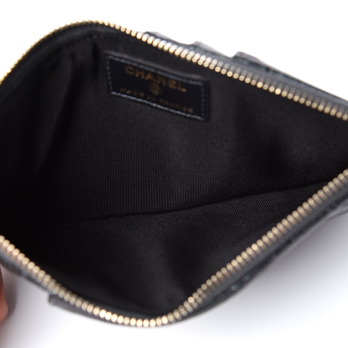 Iridescent Caviar Quilted Classic Flat Wallet Pouch Black