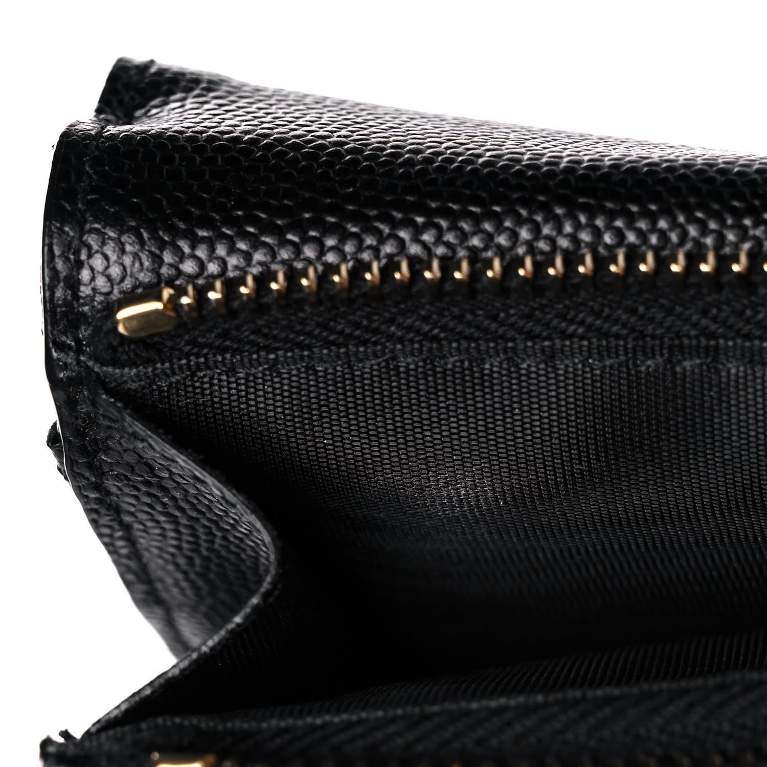 Saint Laurent Grain De Poudre Matelasse Chevron Monogram Compact Tri Fold Wallet Black 11 of 12